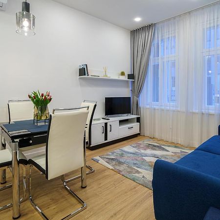 Moder Chic Apartment In Center-Prime Rentals Kaunas Exterior foto