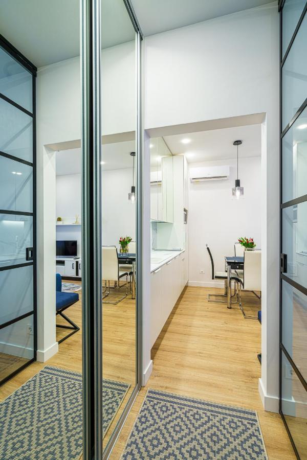 Moder Chic Apartment In Center-Prime Rentals Kaunas Exterior foto
